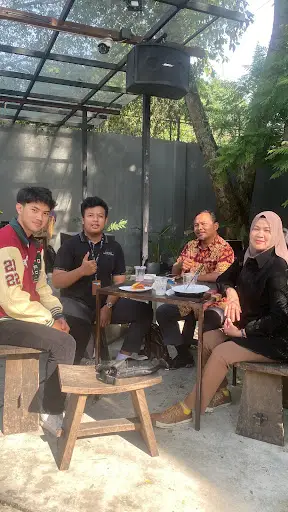 Gambar Makanan Jurnal Risa Coffee Dago 2